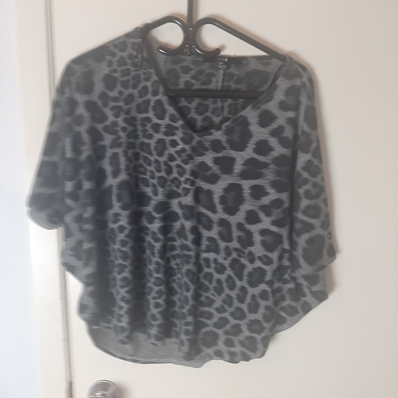 forever 21 animal print top - Picture 3 of 9